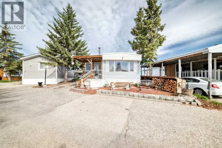 431, 3223 83 Street NW, Calgary