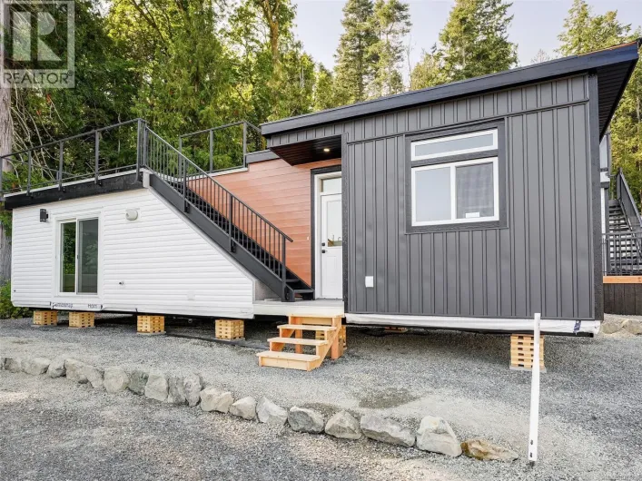 431 747 Old Place Rd, Central Saanich