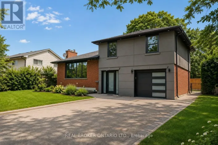 431 WALKERS LINE, Burlington