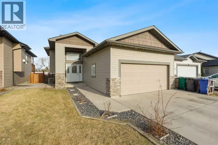 432 Firelight Point W, Lethbridge