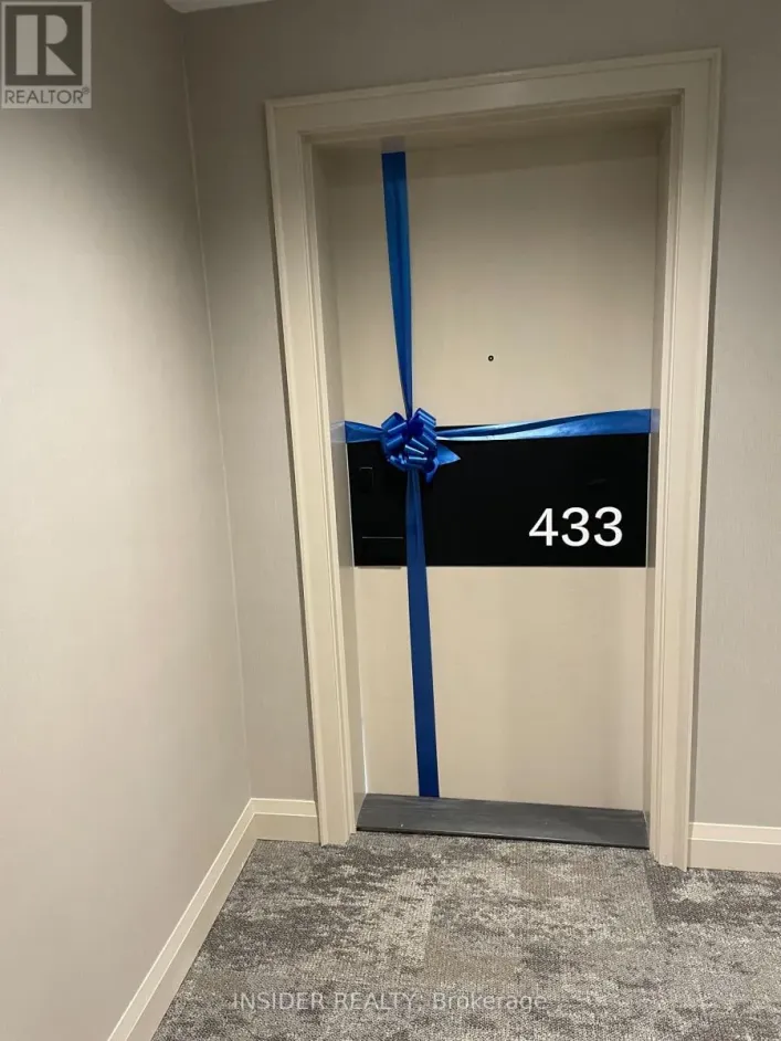 433 - 3250 CARDING MILL TRAIL, Oakville