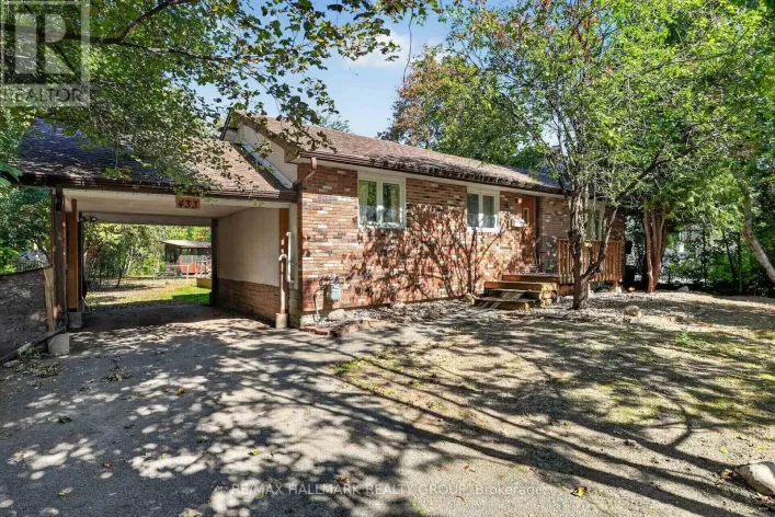 433 PLEASANT PARK ROAD, Ottawa