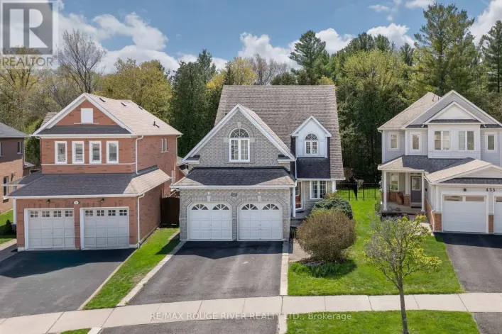 433 WOODSMERE CRESCENT, Pickering