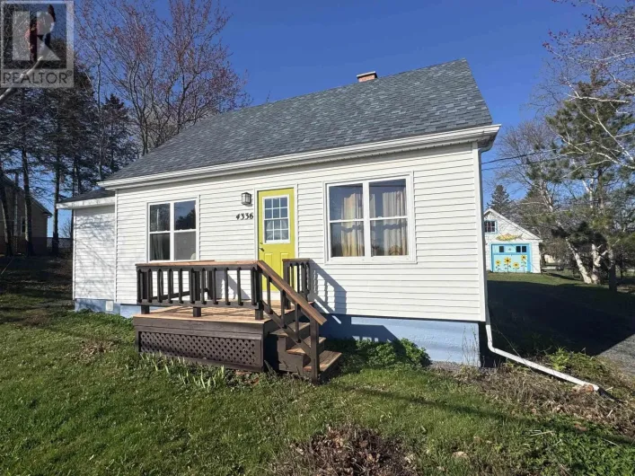 4336 Highway 1, Three Mile Plains