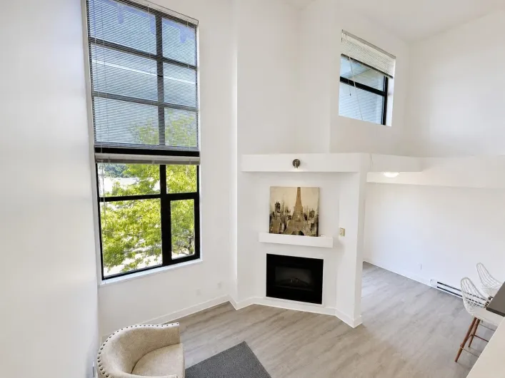 434 10838 CITY PARKWAY, Surrey