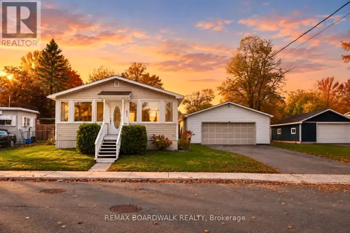 434 DIBBLE STREET E, Prescott