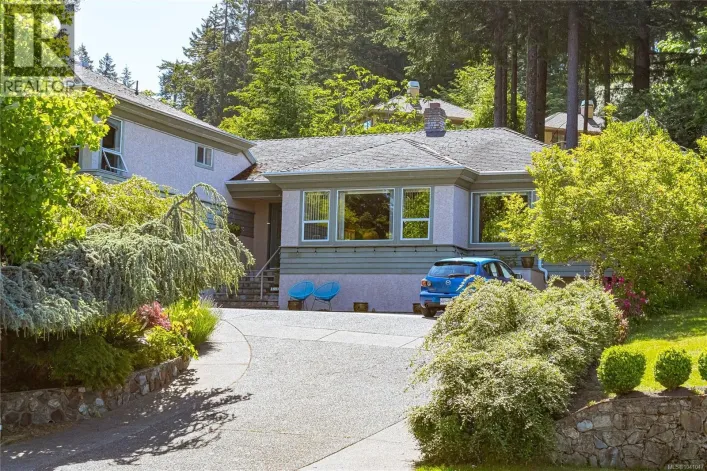 4343 Emily Carr Dr, Saanich