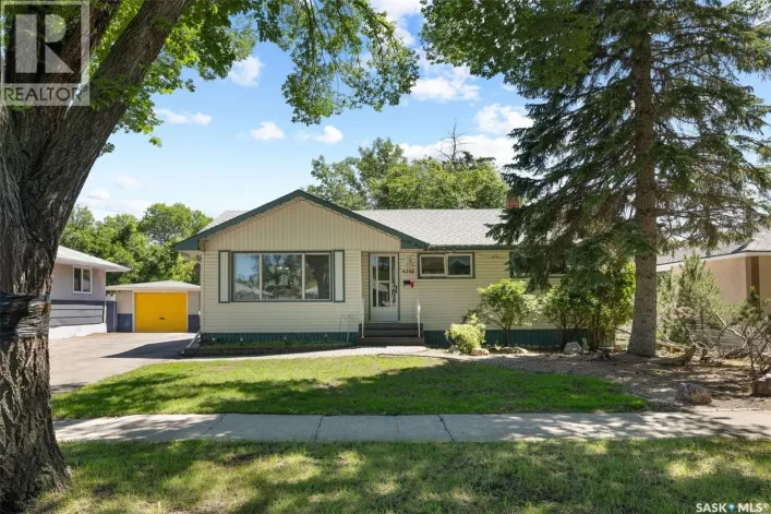 House for sale: 4343 England ROAD, Regina
