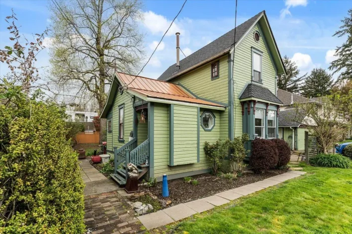 House for sale: 4358 WRIGHT STREET, Abbotsford