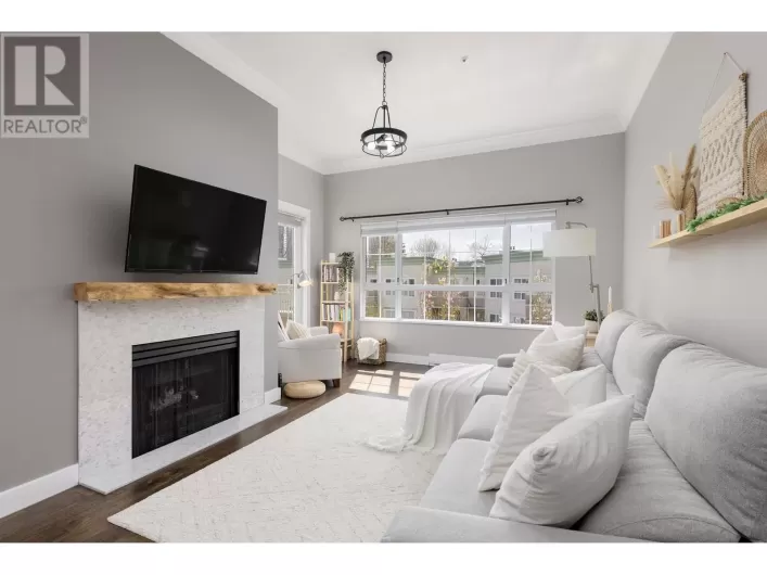 437 2980 PRINCESS CRESCENT, Coquitlam