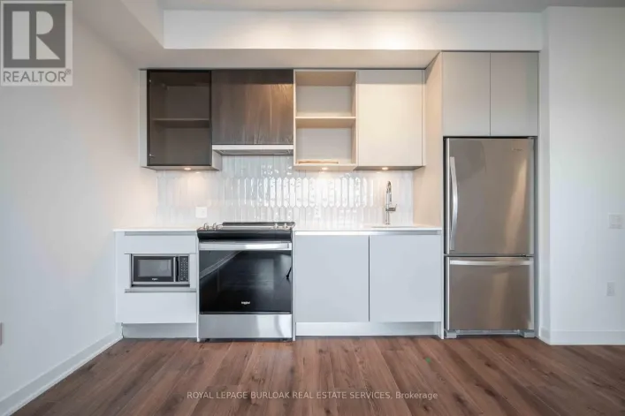 437 - 395 DUNDAS STREET, Oakville