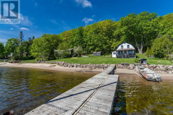 437 CHAMPLAIN ROAD, Penetanguishene