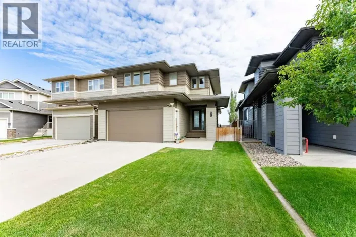 437 Devonia Way W, Lethbridge