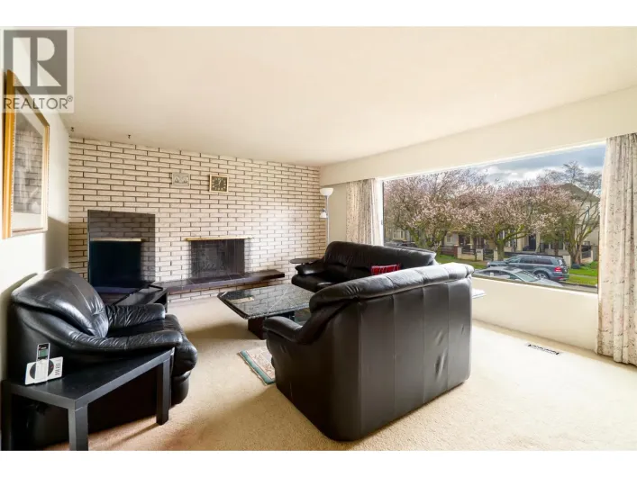 437 E 55TH AVENUE, Vancouver