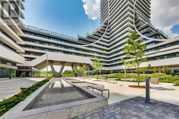 438 - 30 SHORE BREEZE DRIVE E, Toronto