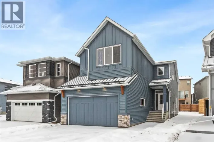 438 Lucas Way NW, Calgary
