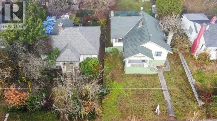 438 W 14TH STREET, North Vancouver