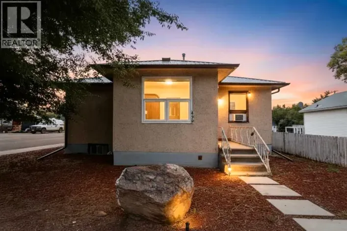 439 Aberdeen Avenue, Carbon