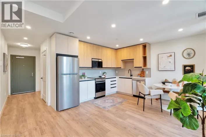 4390 HILLVIEW Drive Unit# 202, Beamsville