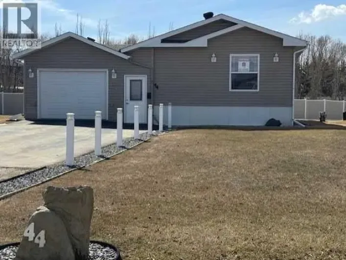 44, 15 Mackenzie Ranch Way, Lacombe