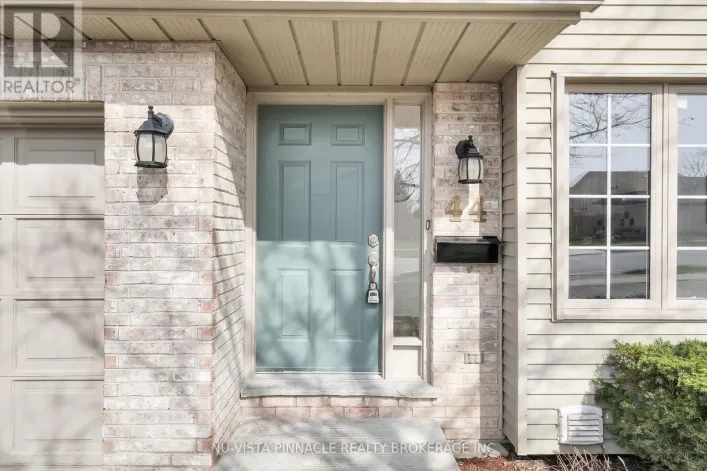 44 - 410 AMBLESIDE DRIVE, London North