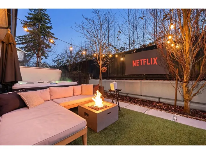 44 6188 141 STREET, Surrey