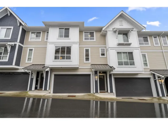 44 8335 NELSON STREET, Mission