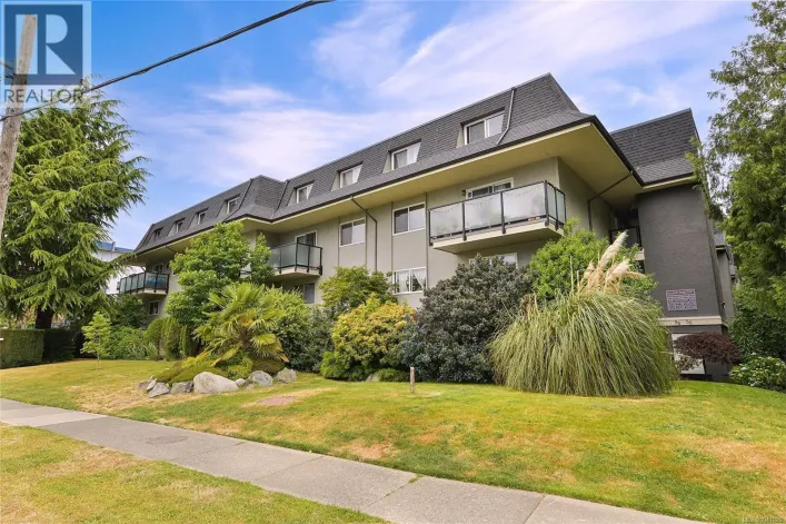 44 840 Craigflower Rd, Esquimalt