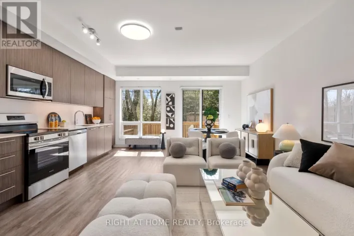 44 - 851 SHEPPARD AVENUE W, Toronto