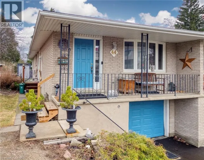 44 BRECKENRIDGE Drive, Kitchener