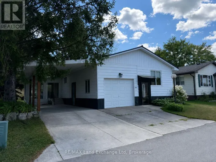 44 BRIARWOOD CRESCENT, North Huron