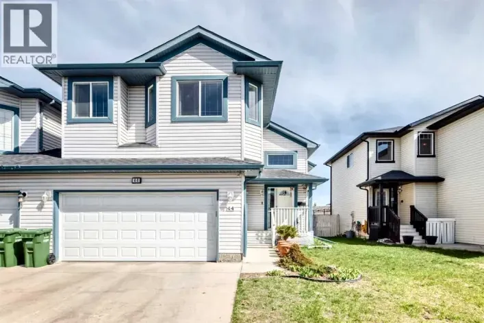 44 Canoe Square SW, Airdrie