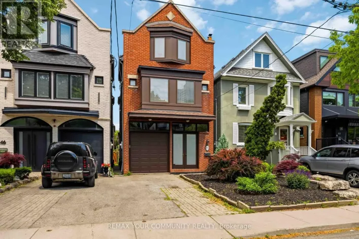 44 CASTLEFIELD AVENUE, Toronto