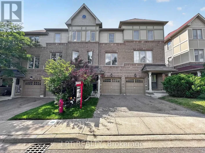 44 CEDAR LAKE CRESCENT, Brampton