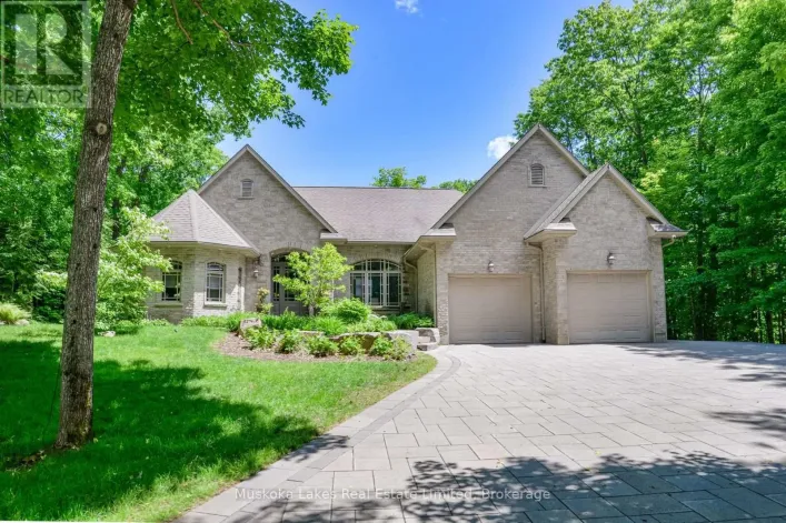 44 ESTATE DRIVE, Muskoka Lakes