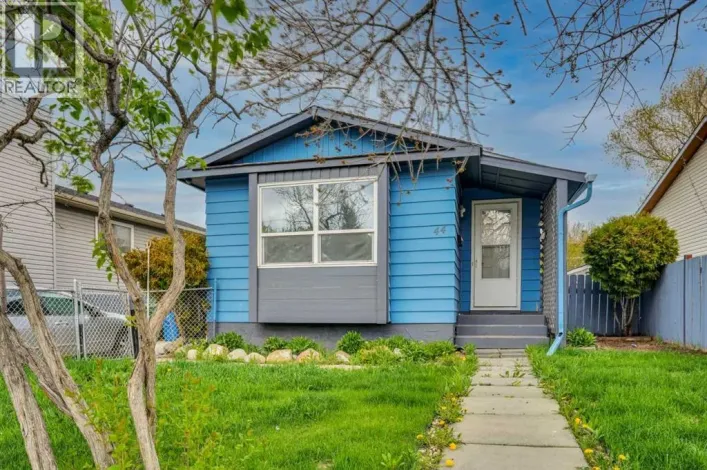44 Falmead Road NE, Calgary