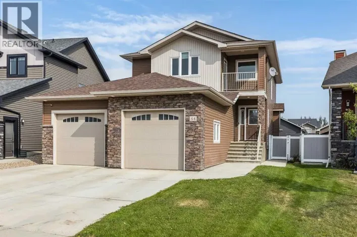 44 Hamptons Crescent SE, Medicine Hat