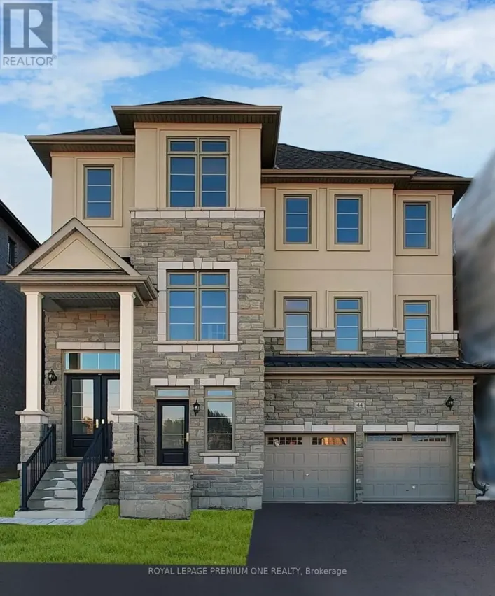 44 JAMES WALKER AVENUE, Caledon