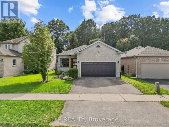 44 JUNIPER CRESCENT, Strathroy-Caradoc