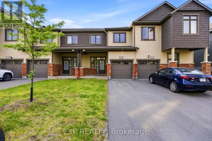 44 LENTAGO AVENUE, Ottawa