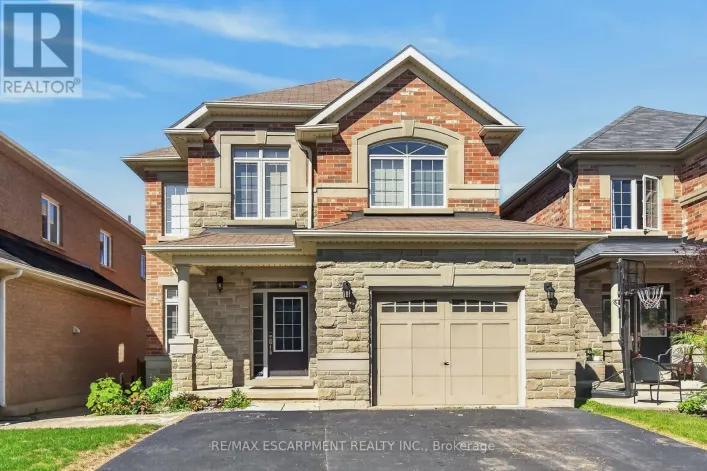 44 MATTEO TRAIL, Hamilton