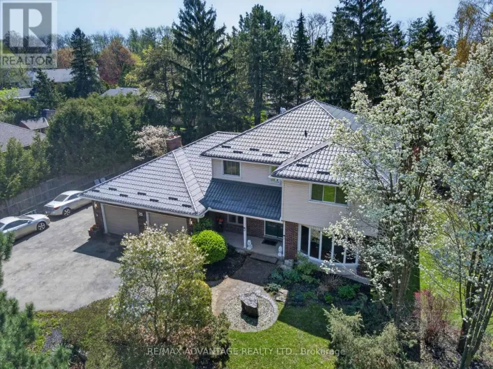 44 NORTHCREST DRIVE, London North