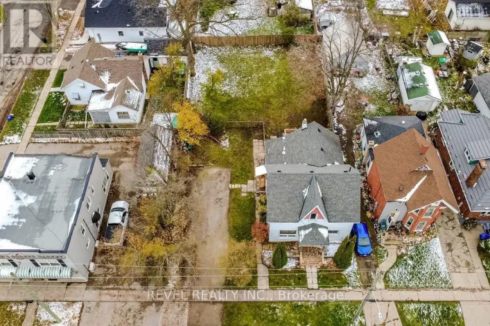 44 PARKSIDE DRIVE, Barrie