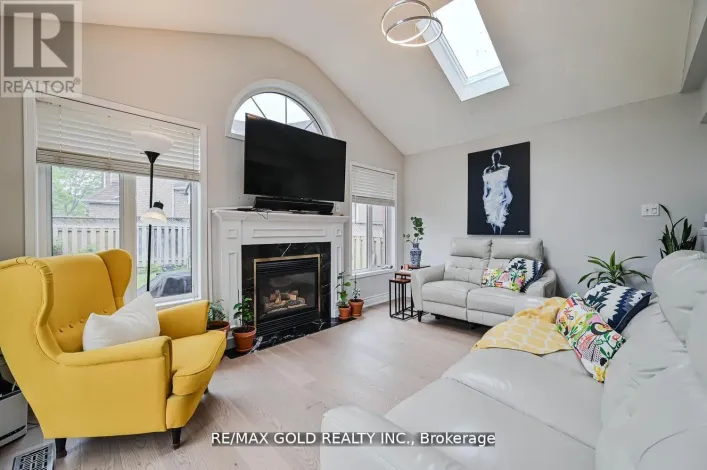 44 RIBBON DRIVE, Brampton