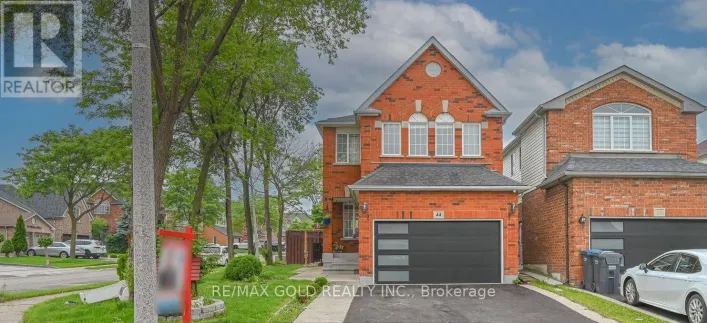 44 RIBBON DRIVE, Brampton