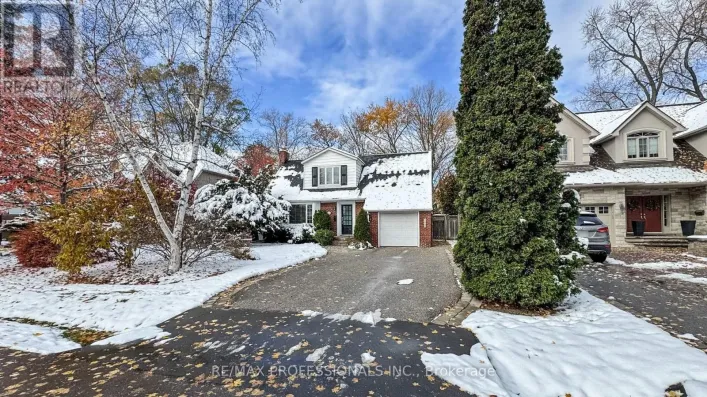 44 ROBIN HOOD ROAD, Toronto