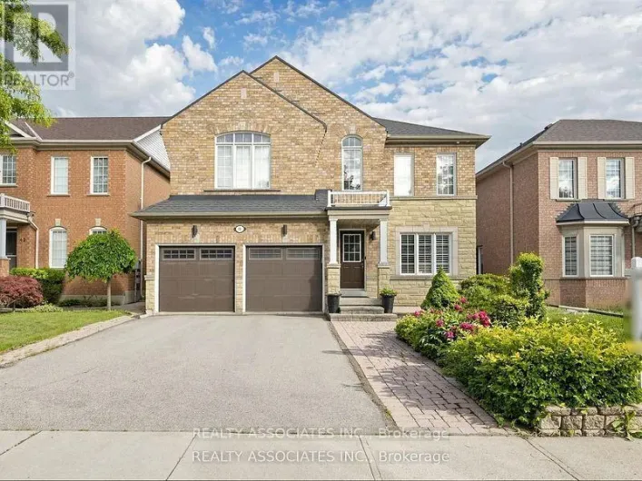 House for sale: 44 SHINING WILLOW CRESCENT, Brampton