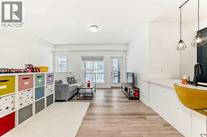 44 Spring Creek Common SW, Calgary