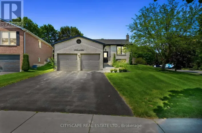 44 STONEHILL BOULEVARD, East Gwillimbury