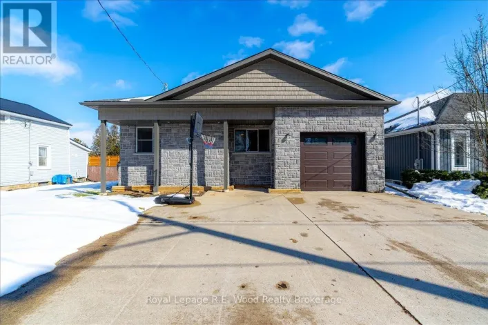 44 STOVER STREET N, Norwich